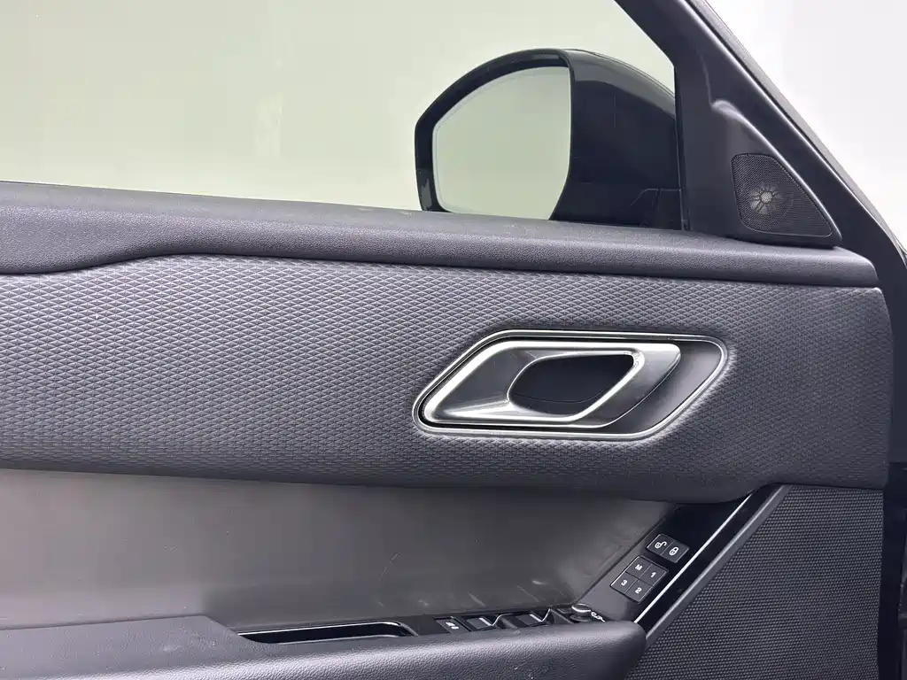Land Rover Velar 2018 — фото 13