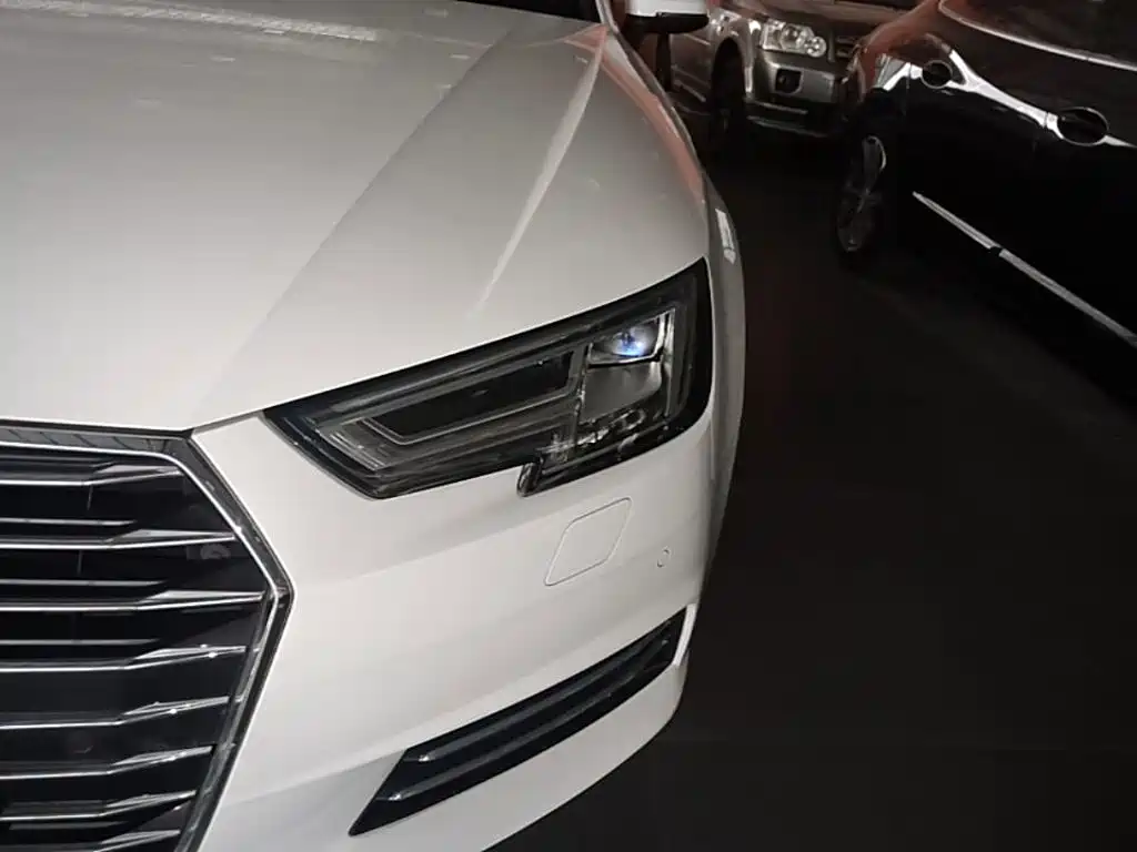 Audi A4L 2017 — фото 24