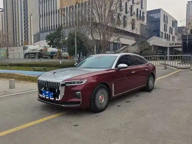 Hongqi H9 2021 — фото 1