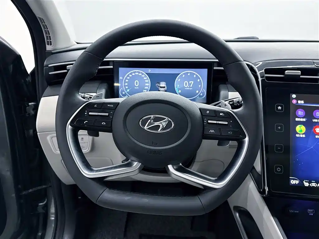 Hyundai Tucson 2021 — фото 12