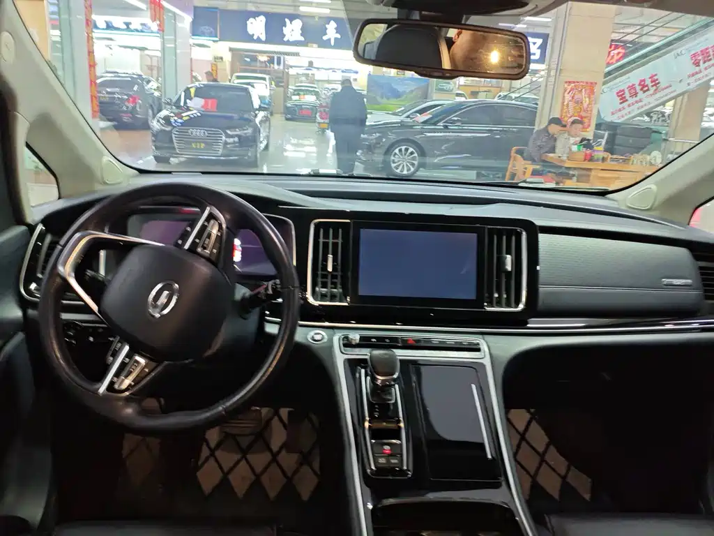 GAC Motor Trumpchi M8 2022 — фото 4