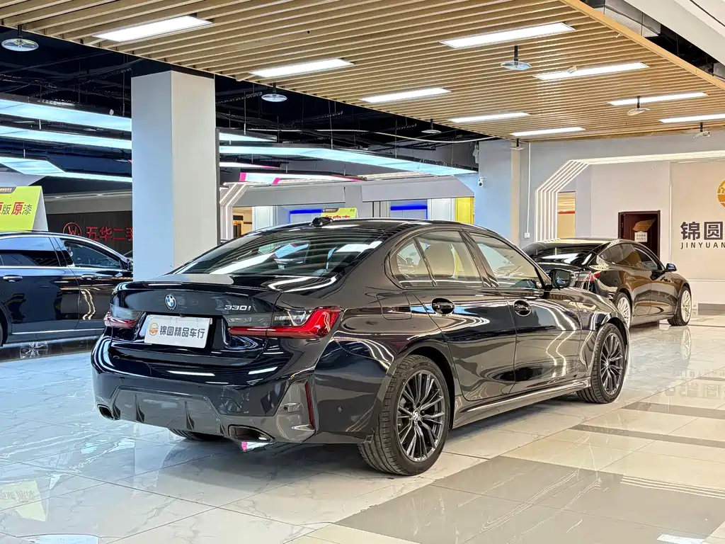BMW 3 Series 2024