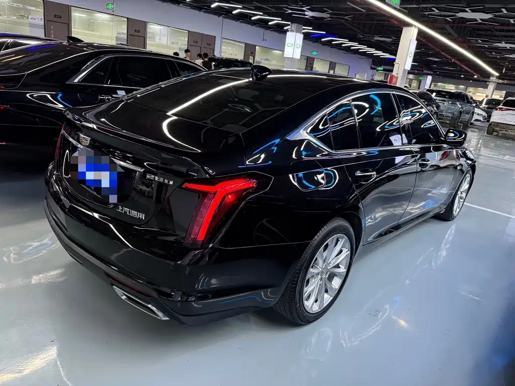 Cadillac CT5 2022 — фото 17
