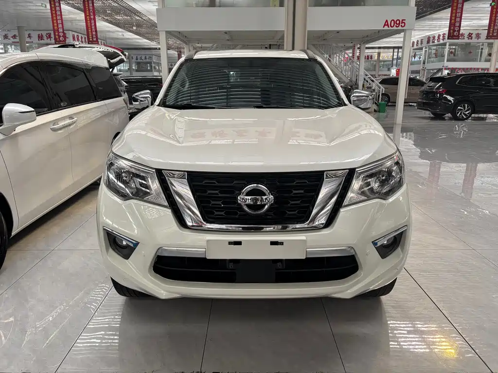 Nissan Terra 2019 — фото 2