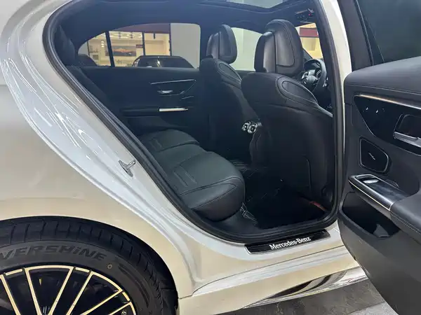 Mercedes-Benz C-Class 2023
