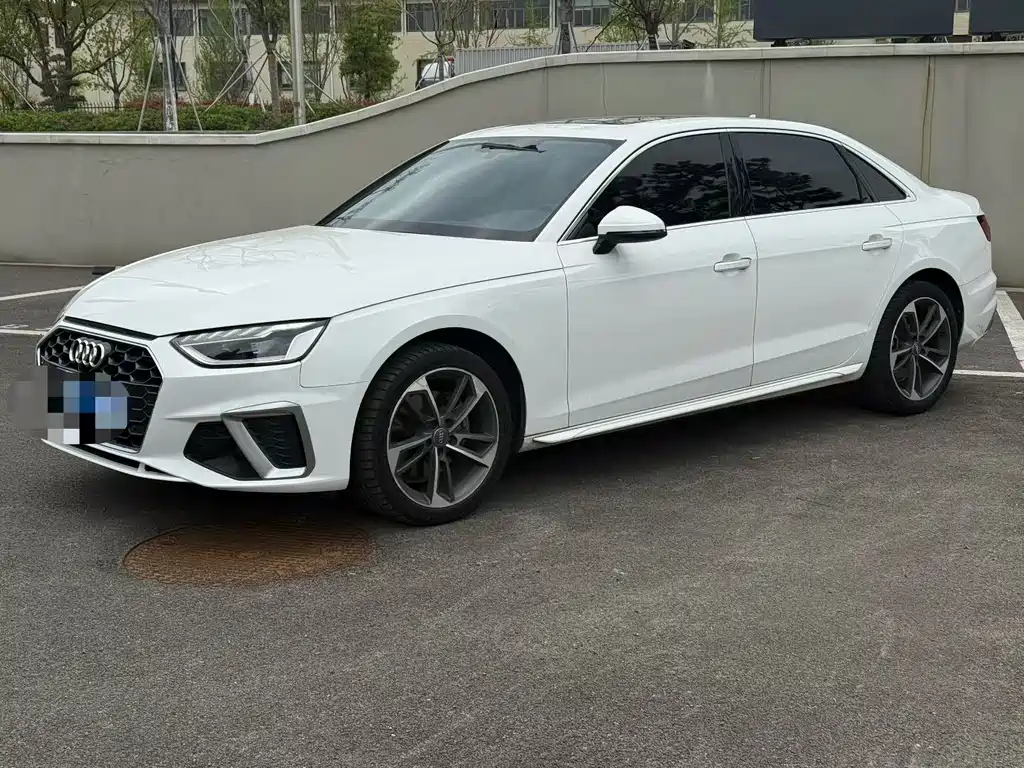 Audi A4L 2021