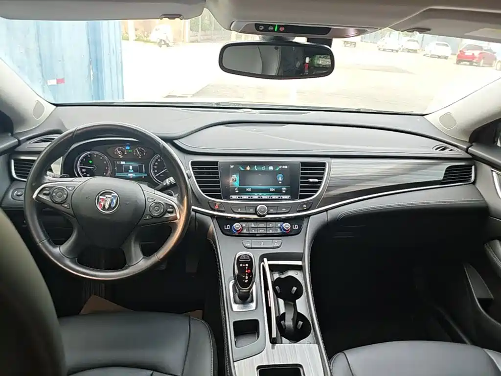 Buick LaCrosse 2019 — фото 10