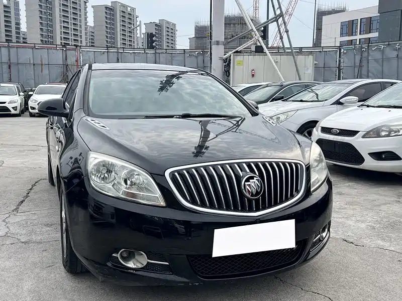 Buick Excelle 2013 — фото 3