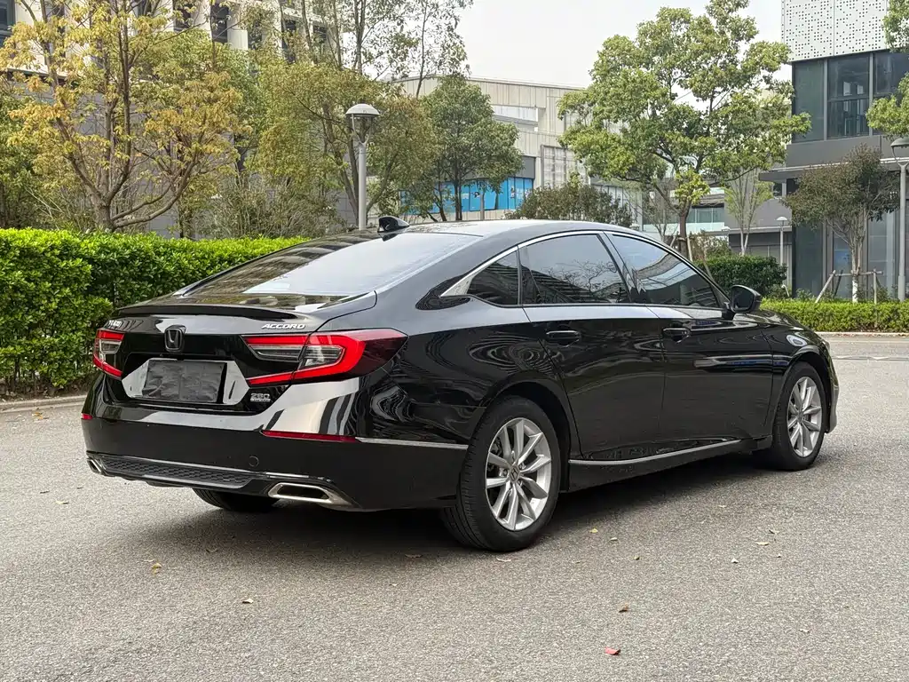Honda Accord 2023 — фото 23