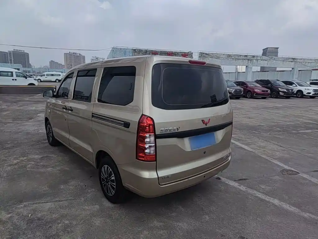 Wuling Hongguang V 2025