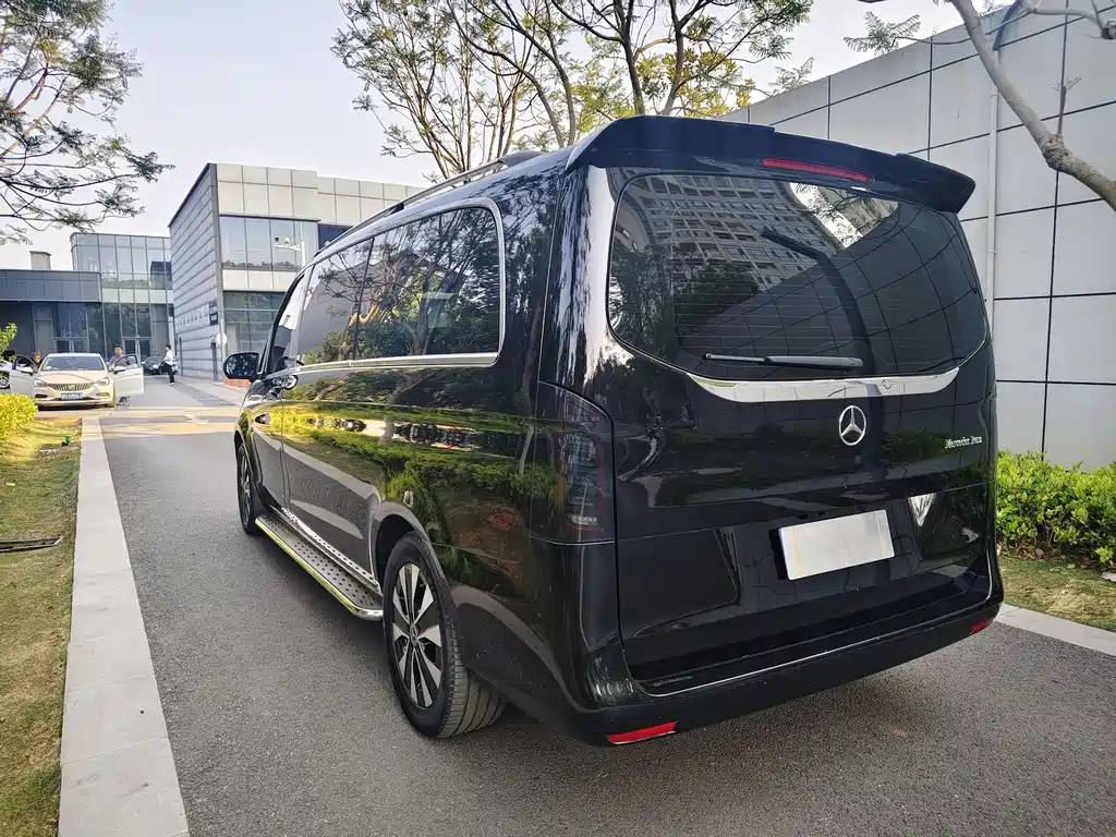 Mercedes-Benz Vito 2023 — фото 15