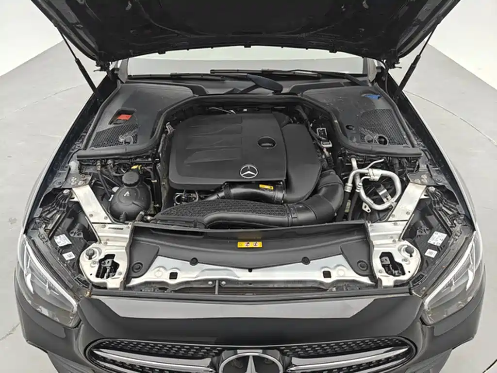 Mercedes-Benz E-Class 2021 — фото 19