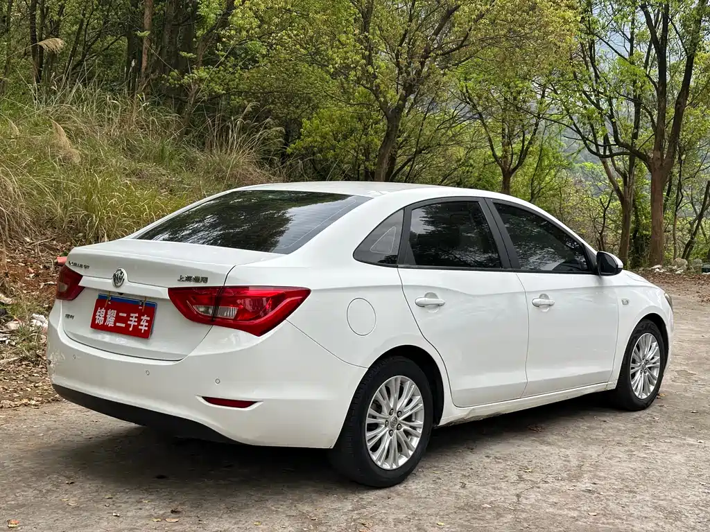 Buick Excelle 2015 — фото 24