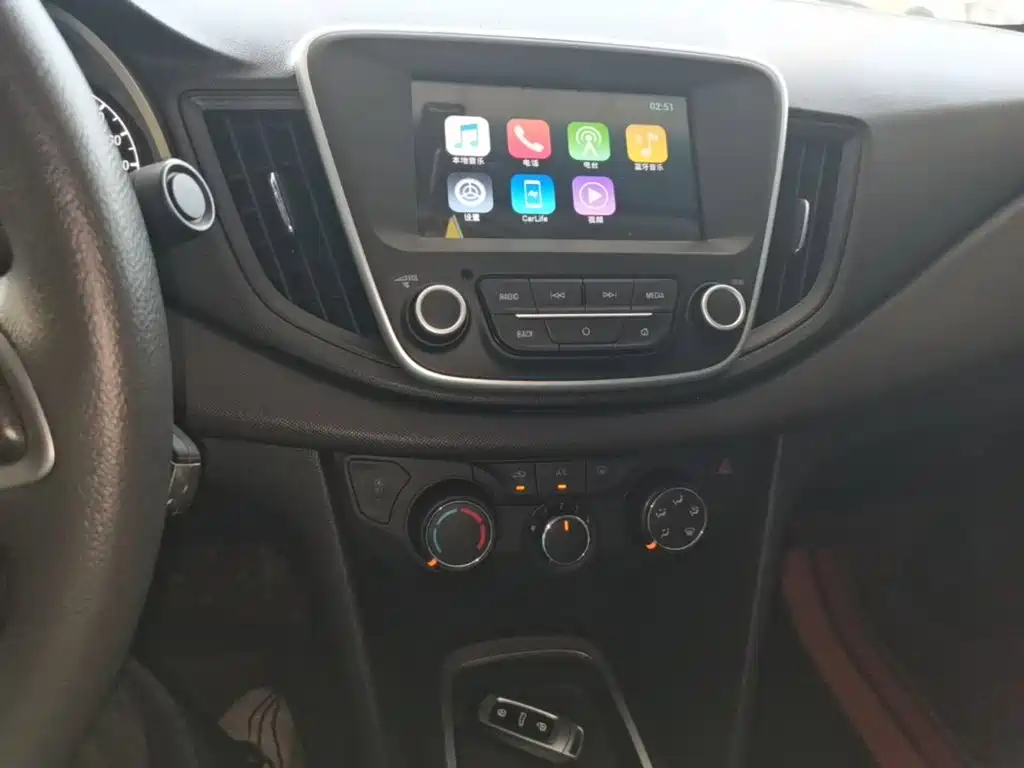 Chevrolet Cavalier 2018 — фото 13