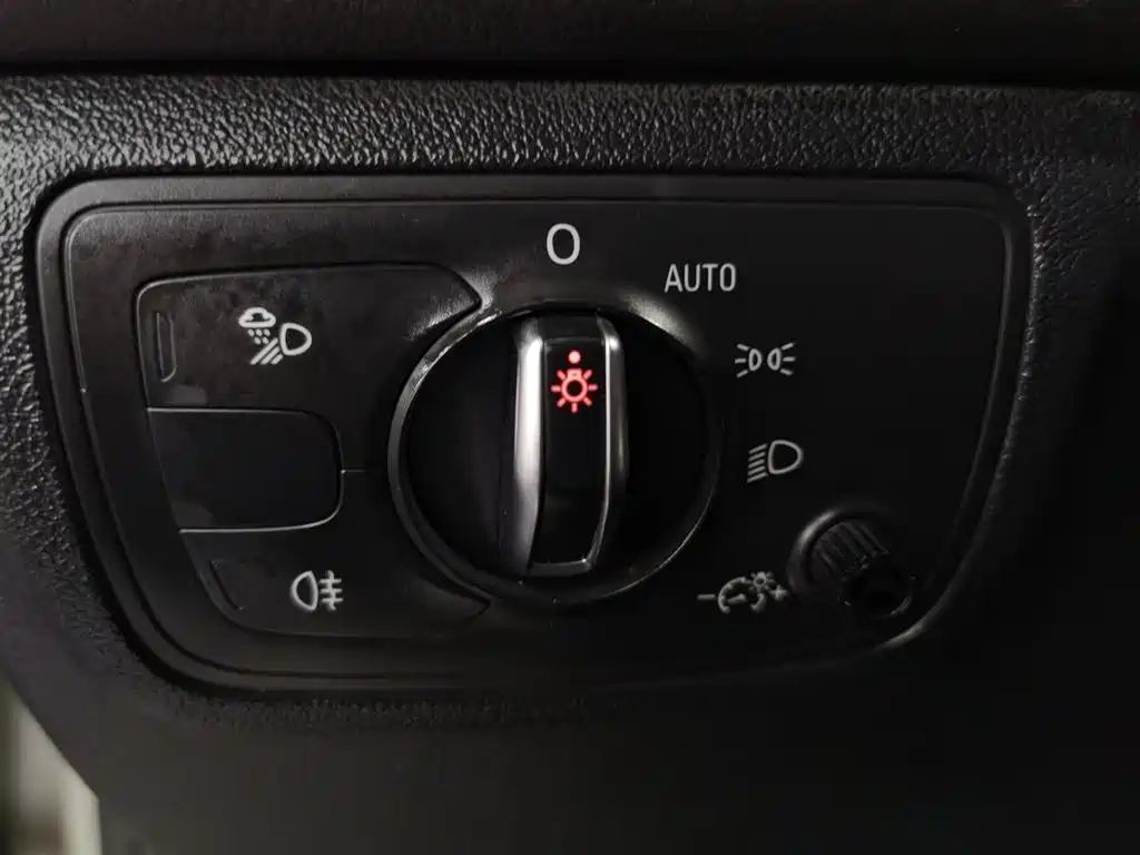 Audi A6L 2016 — фото 21