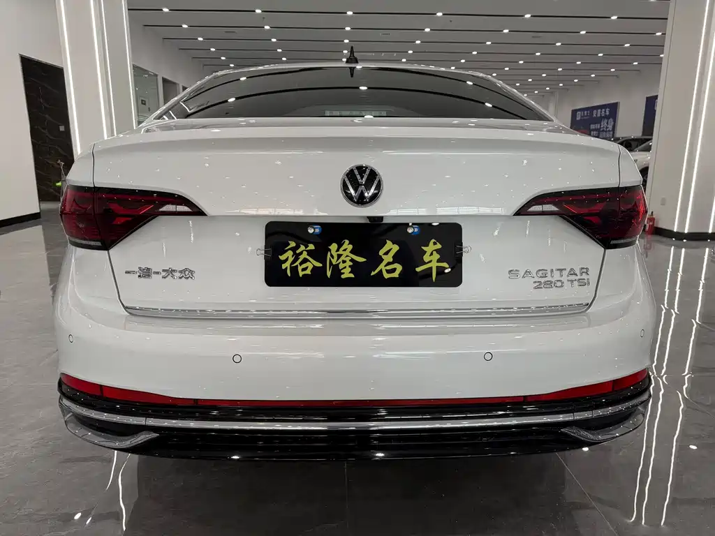Volkswagen Sagitar 2022