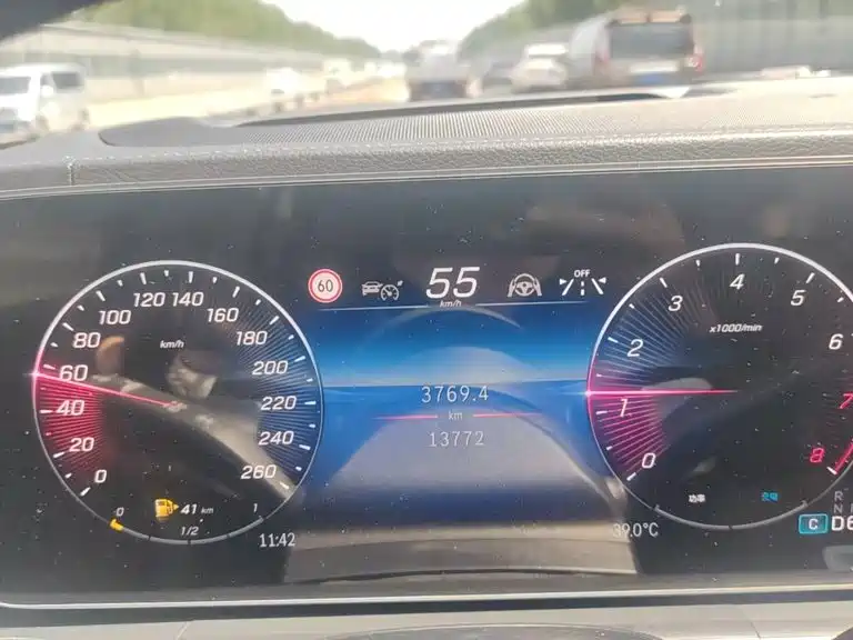 Mercedes-Benz GLE 2025
