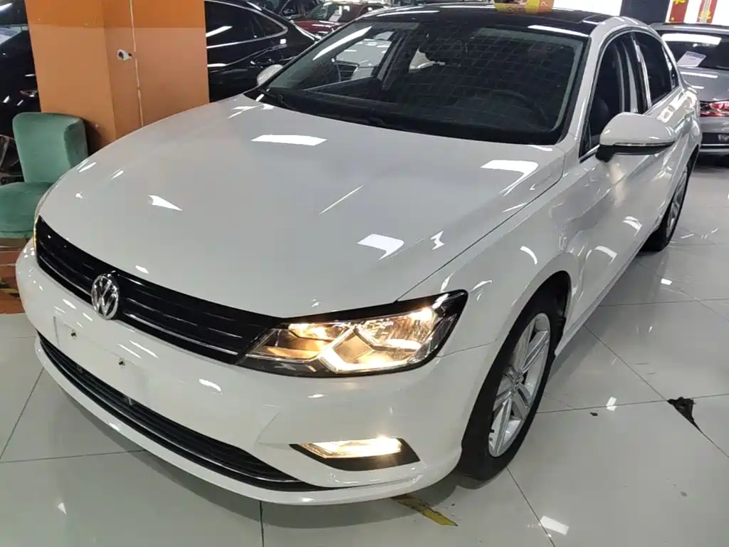 Volkswagen Lamando 2015