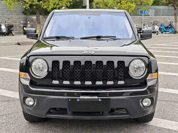 Jeep Freelancer 2014