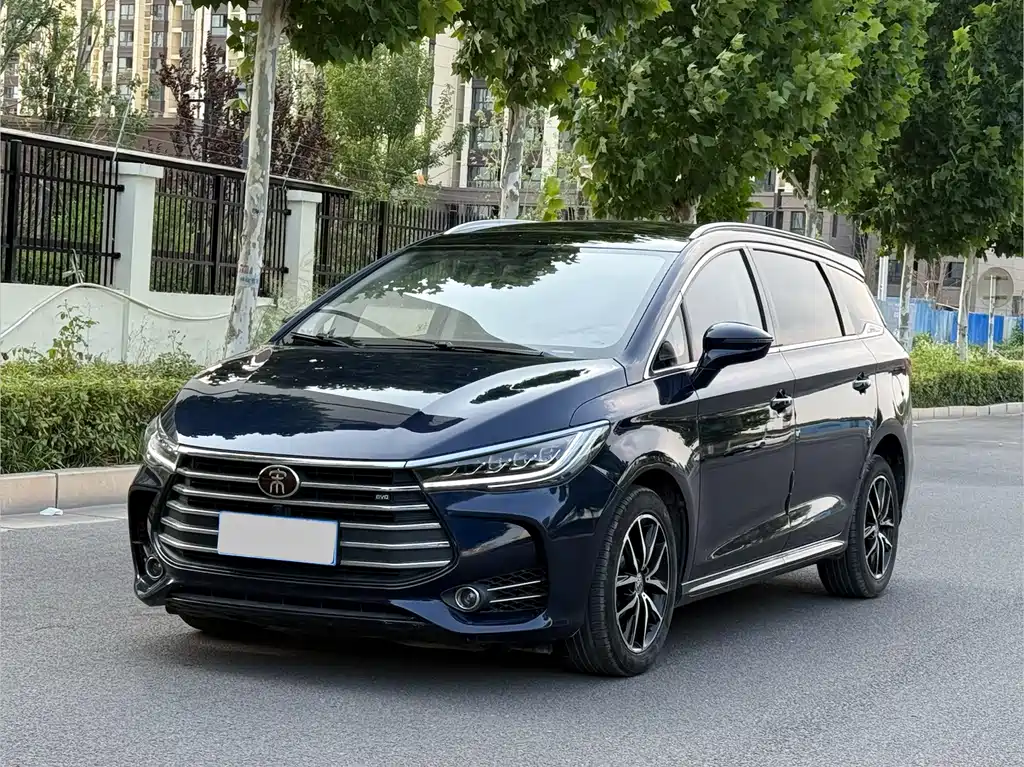 BYD Song MAX 2018 — фото 1