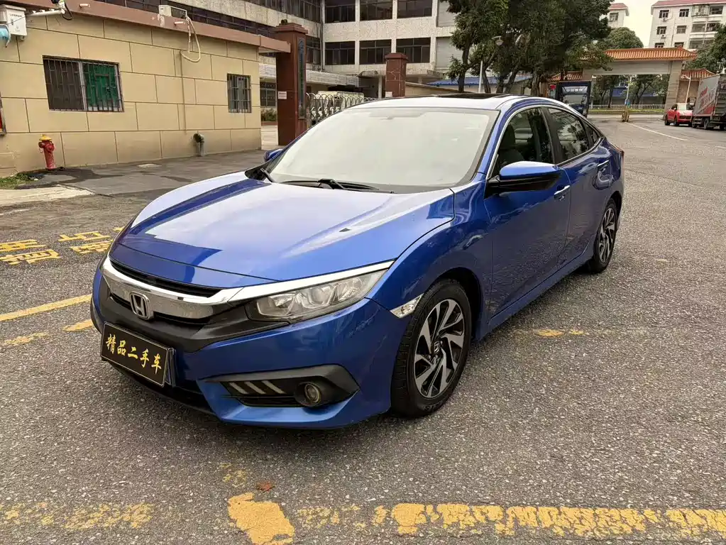 Honda Civic 2018 — фото 1
