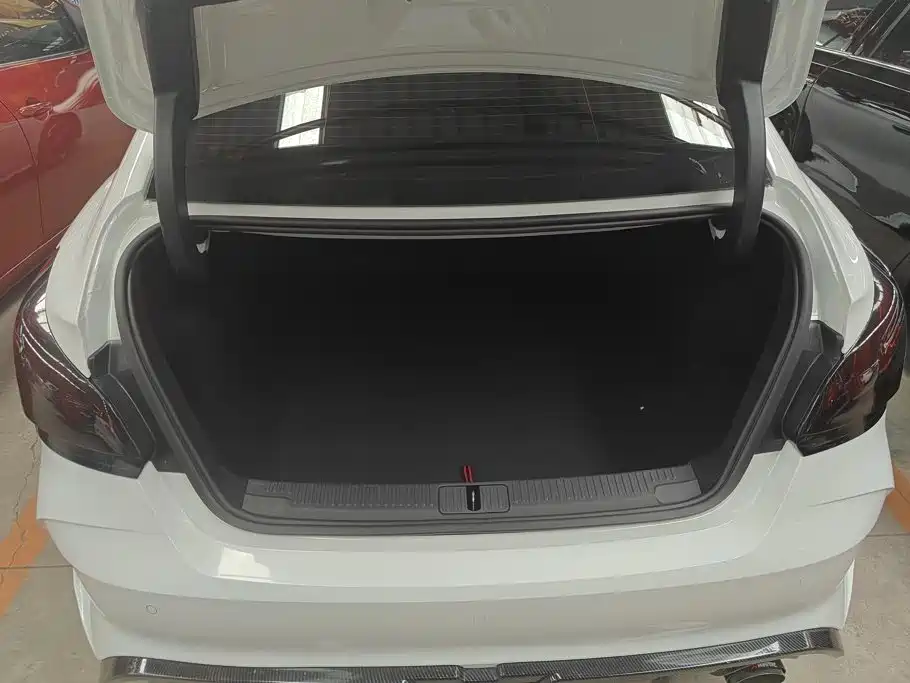 MG MG5 2023