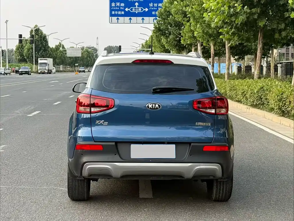 Kia KX3 2016 — фото 8