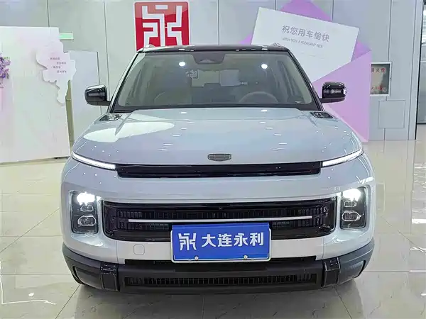 Geely ICON 2025