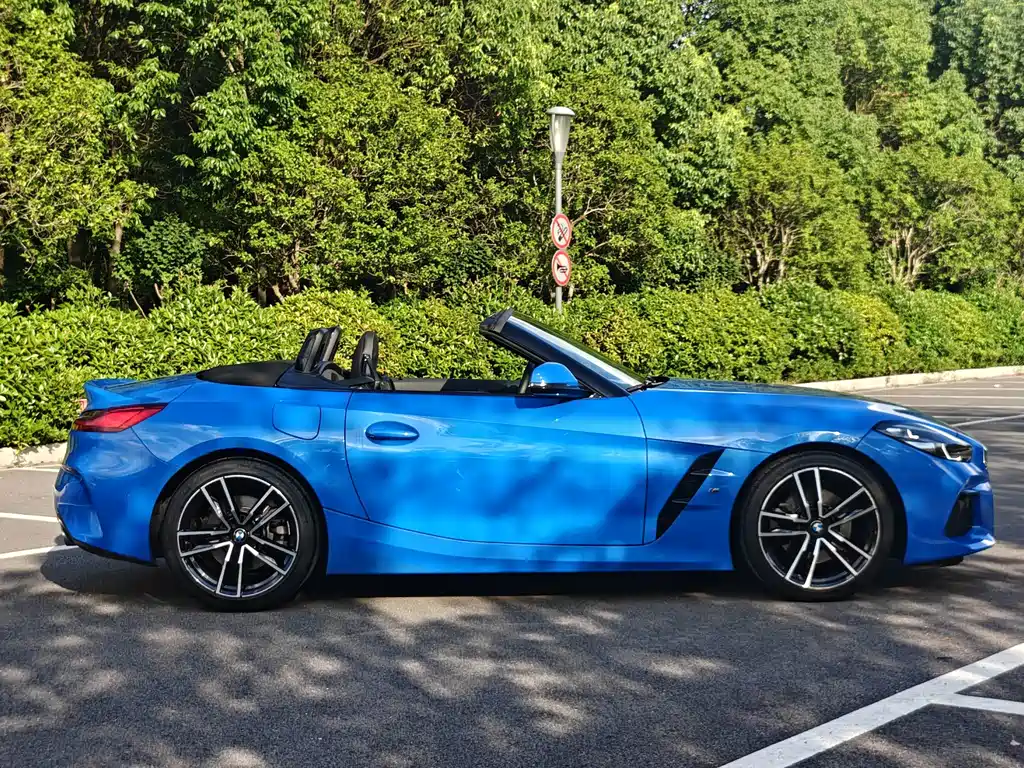 BMW Z4 2021 — фото 4