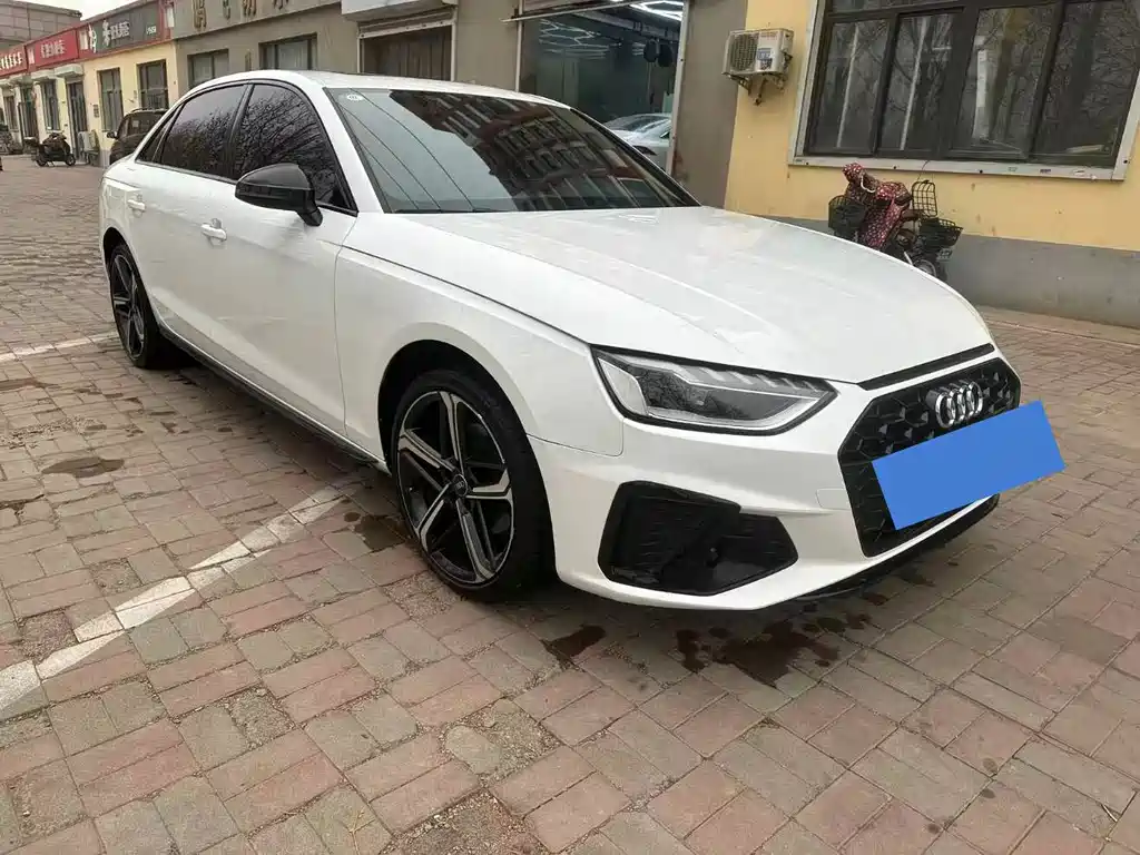 Audi A4L 2025