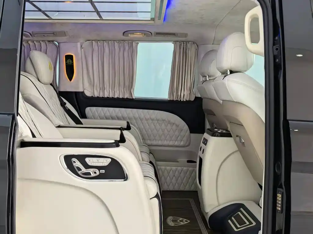 Mercedes-Benz Vito 2018 — фото 11