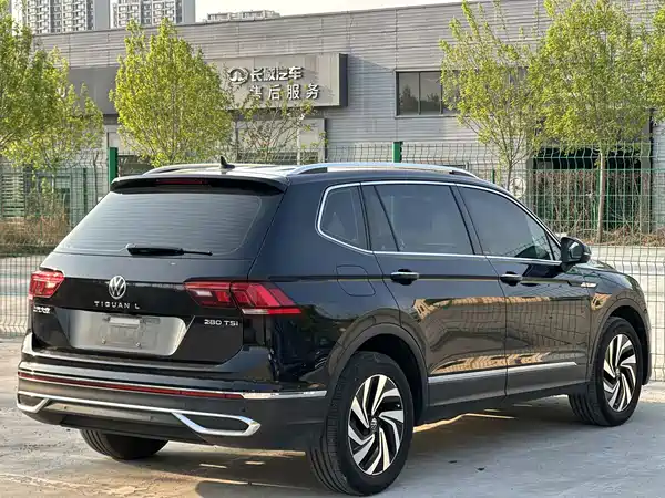 Volkswagen Tiguan L 2022