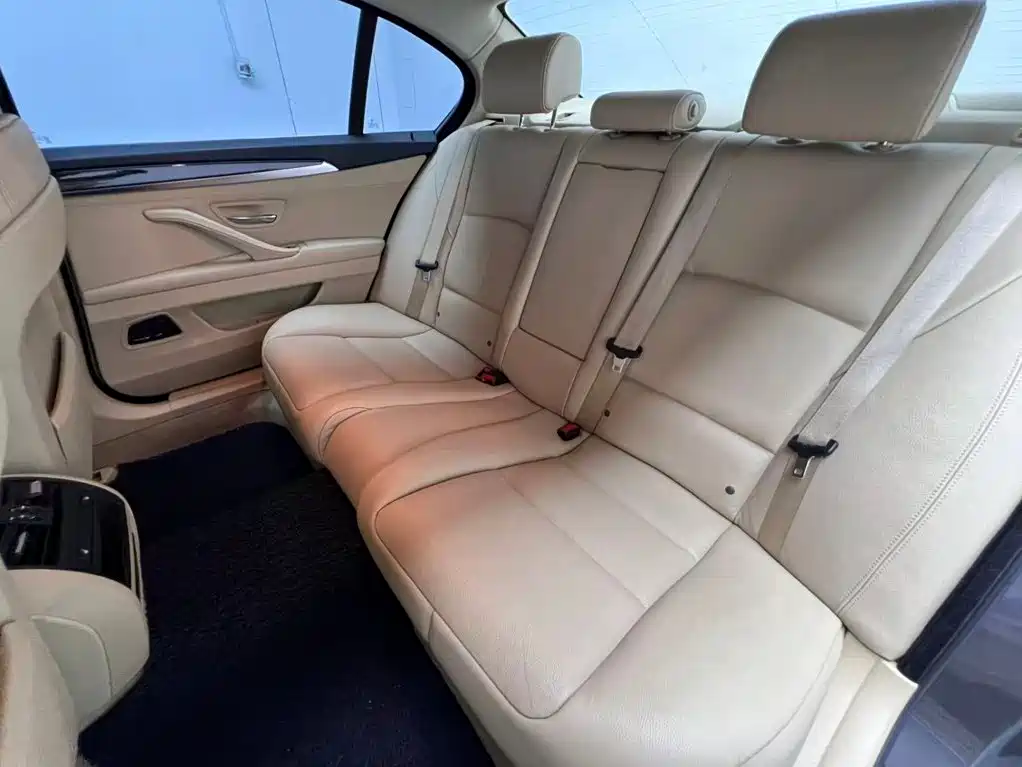 BMW 5 Series 2013 — фото 15