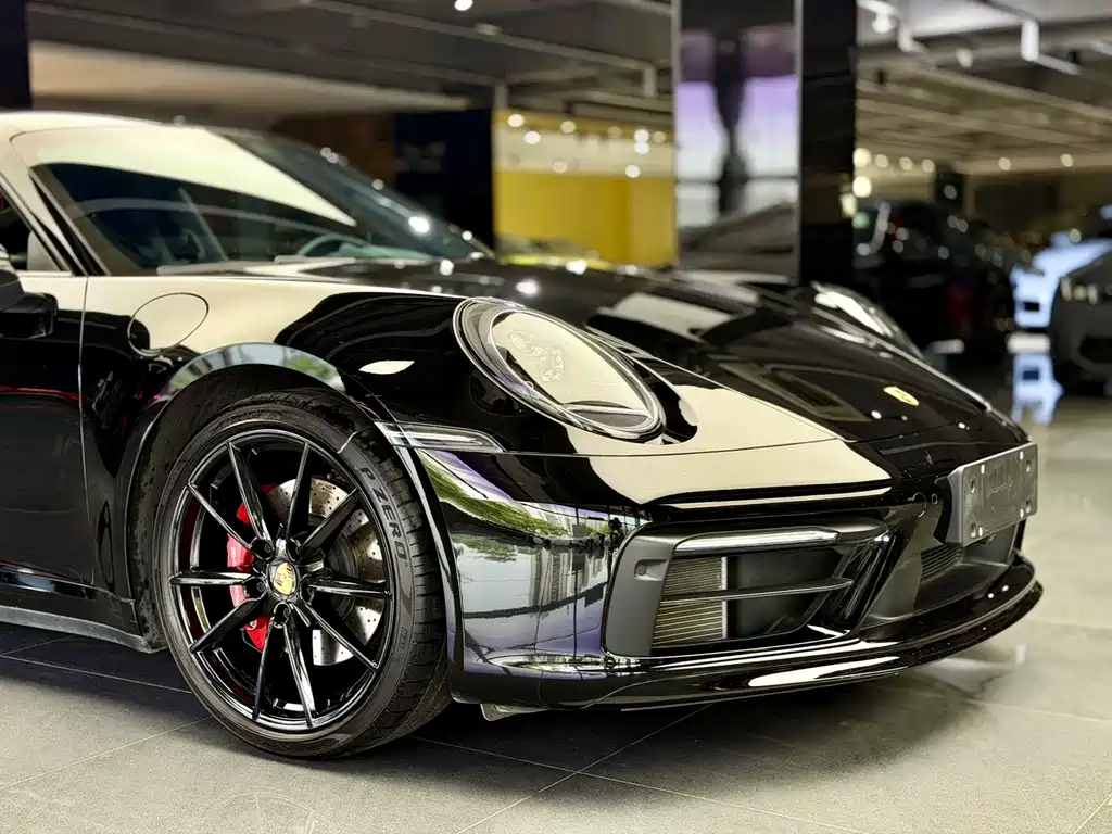 Porsche 911 2023