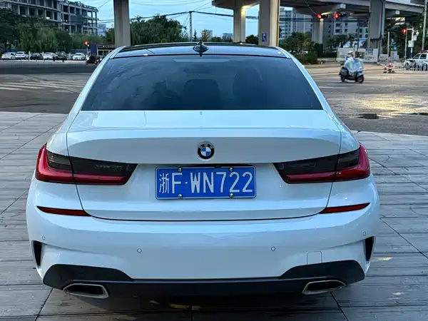 BMW 3 Series 2021