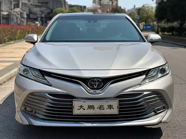 Toyota Camry 2019