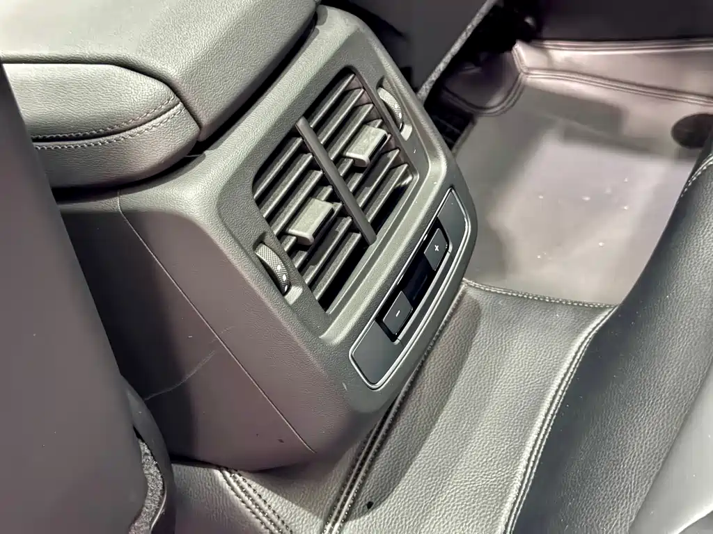 Audi e-tron GT 2024 — фото 15