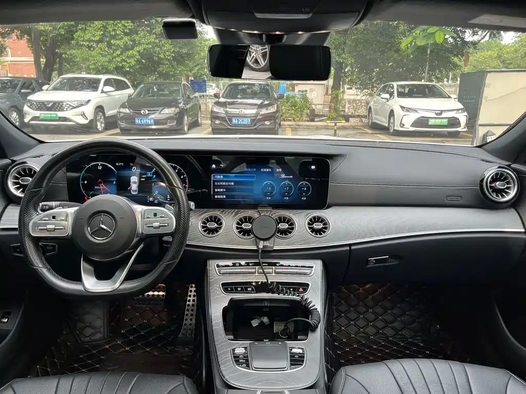Mercedes-Benz CLS 2020 — фото 12