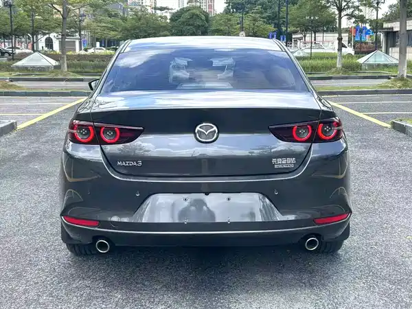Mazda 3 Axela 2021