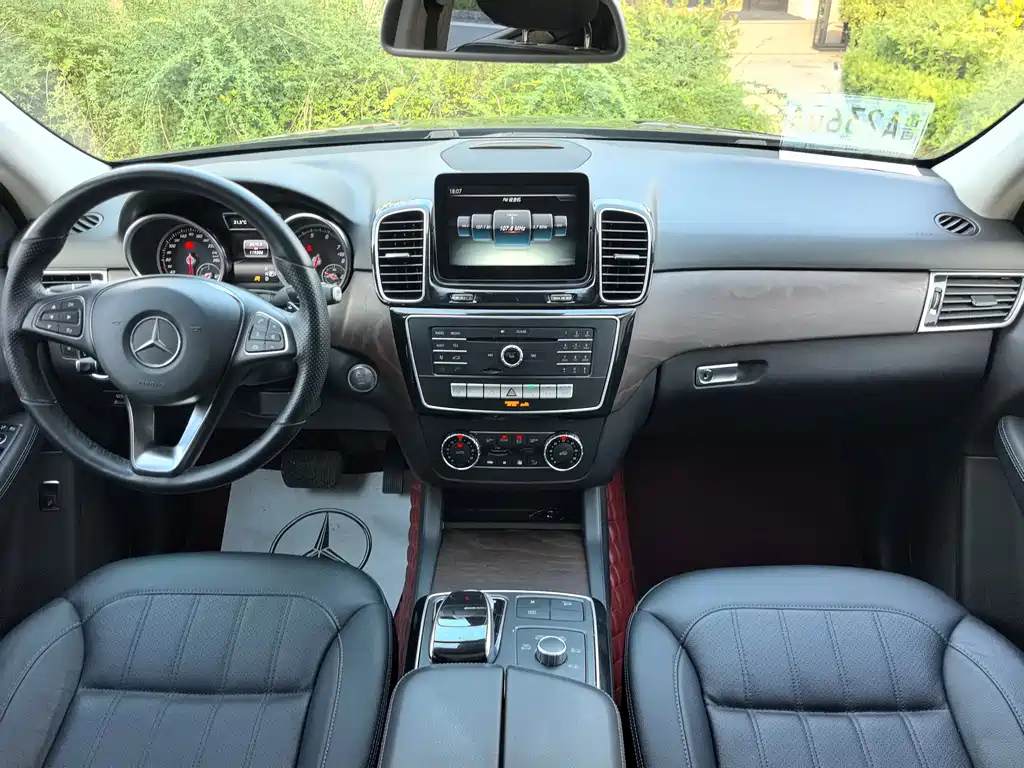 Mercedes-Benz GLE 2016 — фото 13