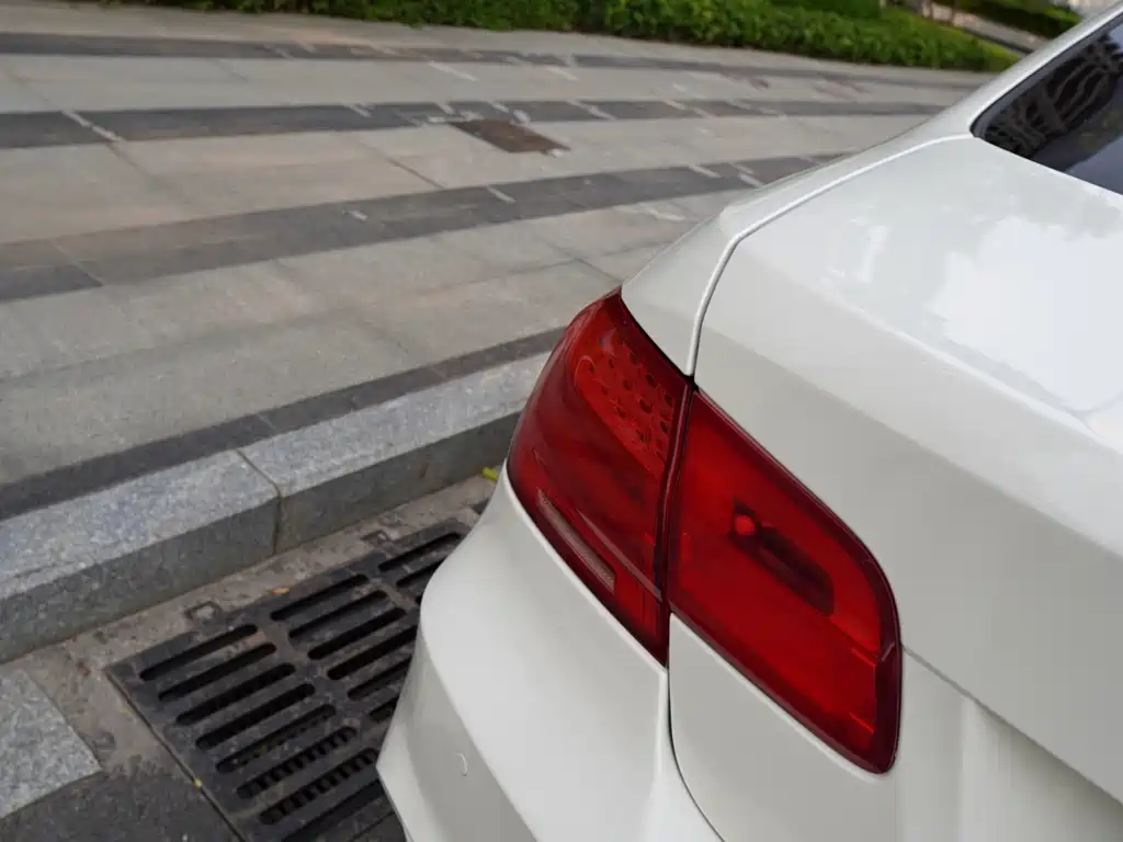 BMW 3 Series 2013 — фото 25