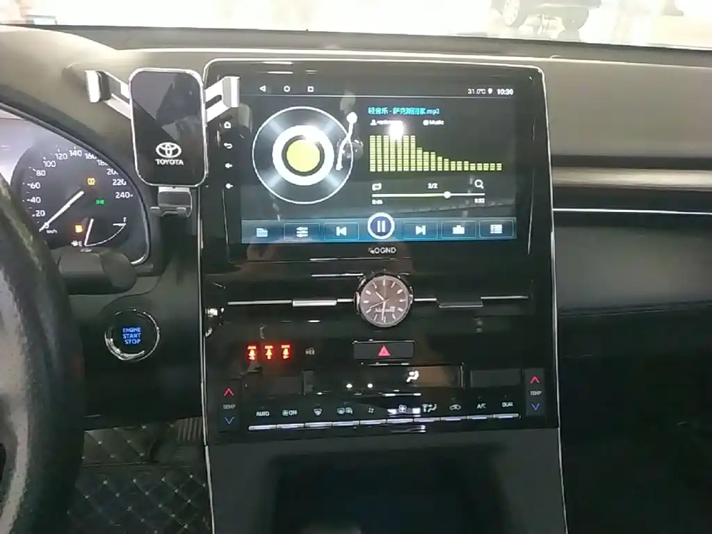 Toyota Avalon 2019 — фото 13
