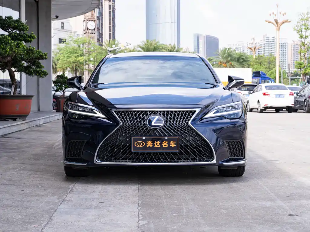 Lexus LS 2021 — фото 2