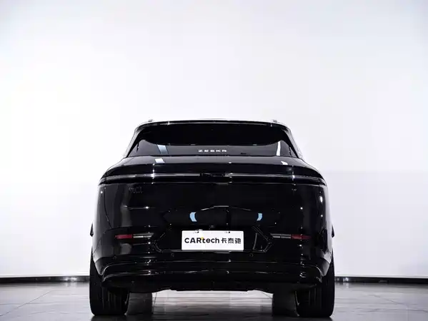 Zeekr 7X 2024