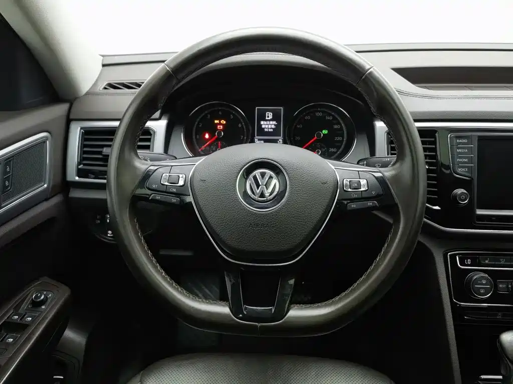 Volkswagen Teramont 2018 — фото 11