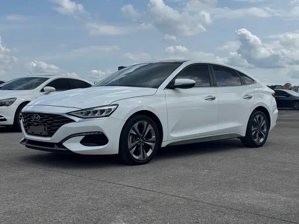 Hyundai Festa 2019 — фото 1