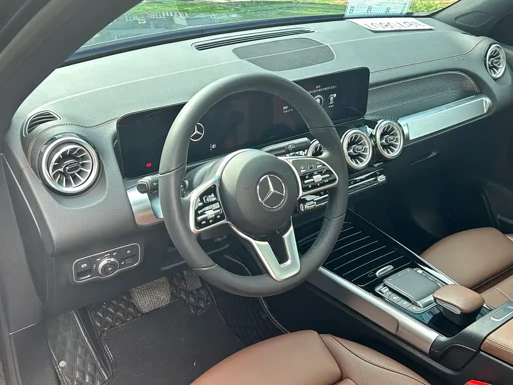 Mercedes-Benz GLB 2023 — фото 4