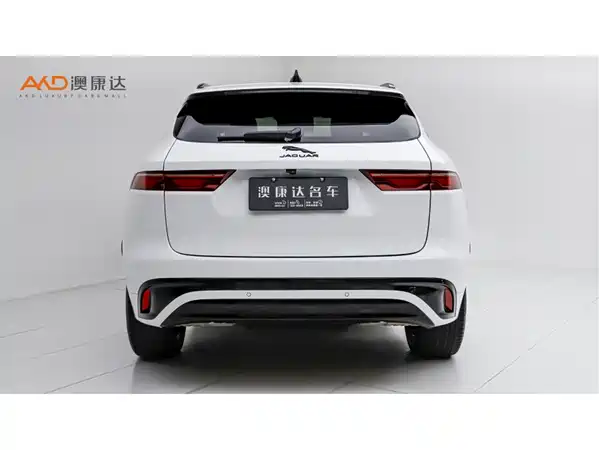 Jaguar F-PACE 2024