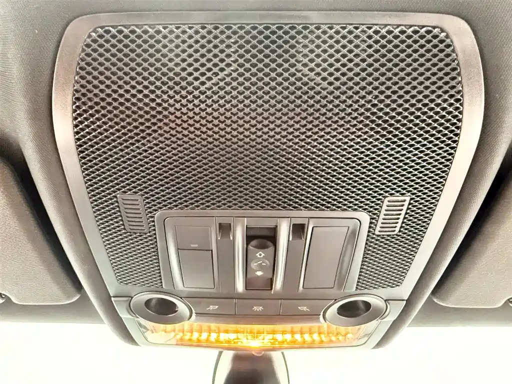 BMW X5 M 2011 — фото 18