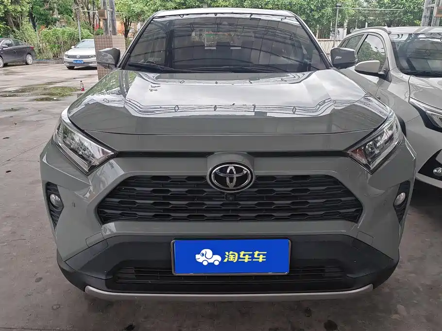 Toyota RAV4 2021